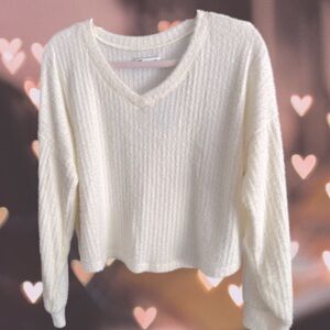 NWT Beautiful cozy super soft sweater